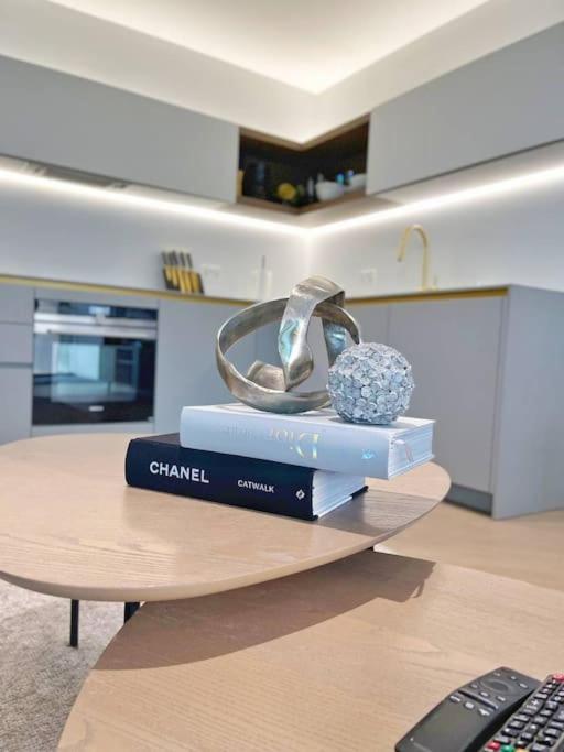 Shypen Apartment London Bagian luar foto